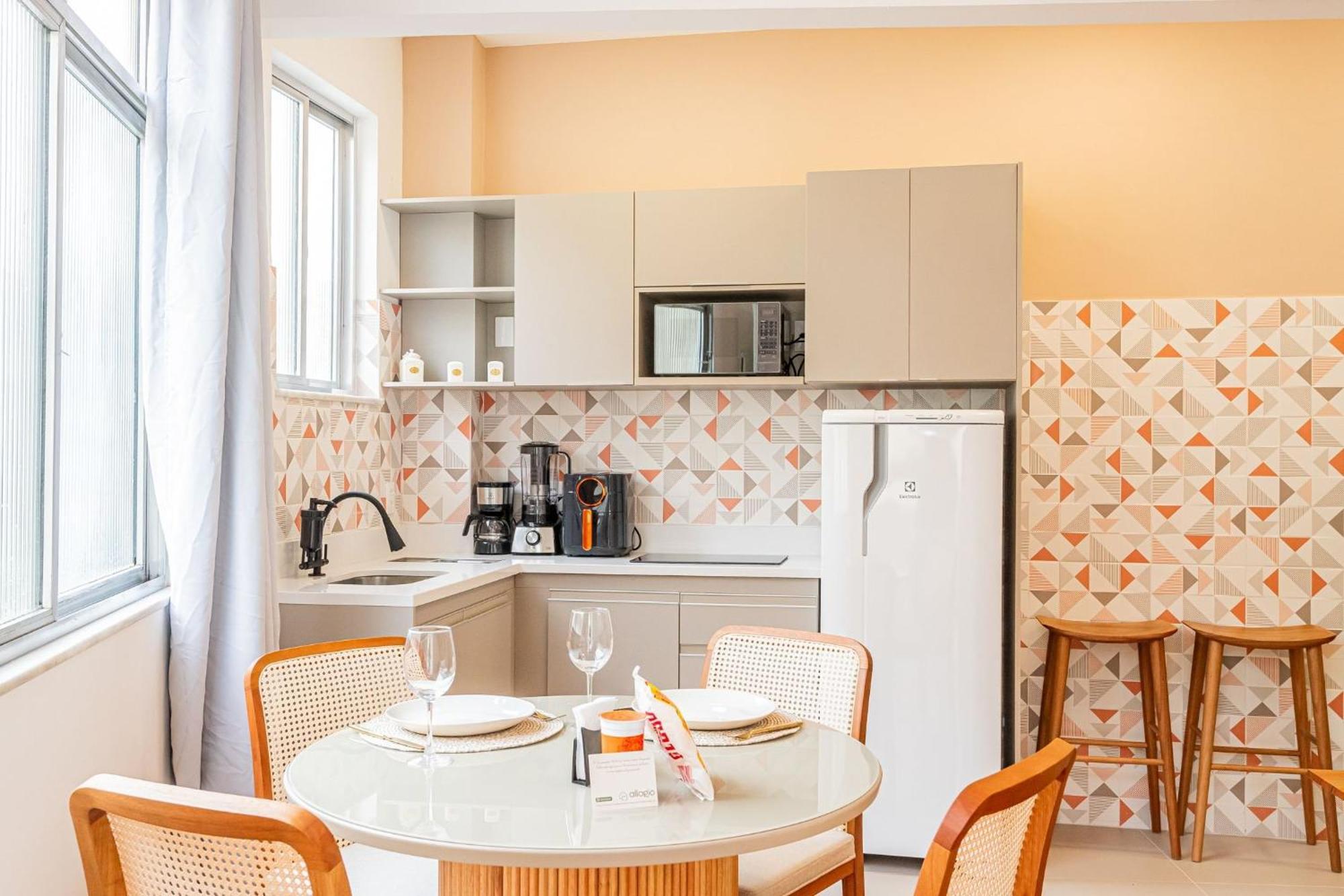 Apartamento Reformado Entre O Leblon E A Gavea *